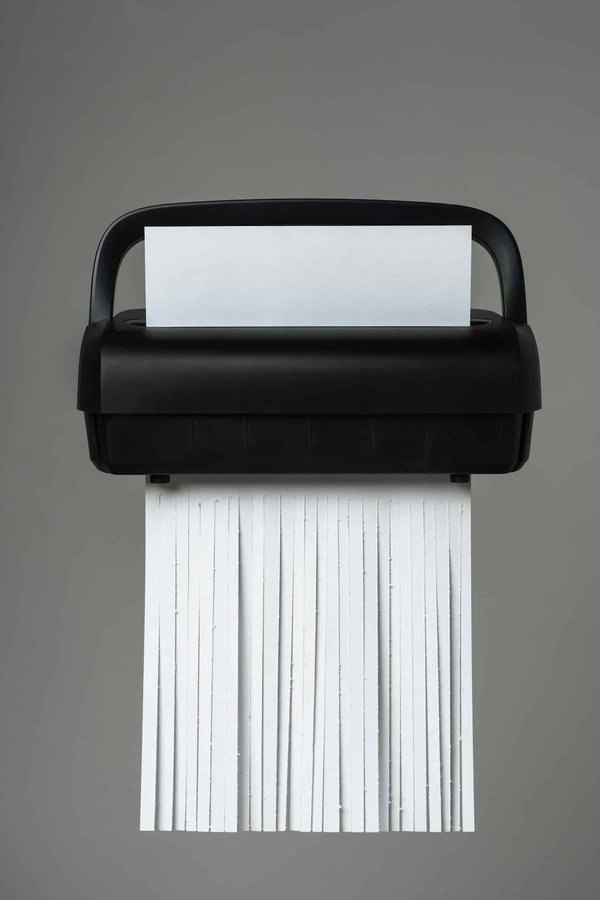 Fournitures de bureau : comment choisir un destructeur de documents